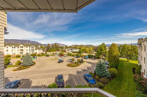 424-3160 Casorso Road, Kelowna, BC - Outdoor With View