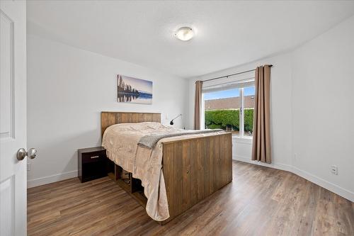 7-1167 Brookside Avenue, Kelowna, BC - Indoor Photo Showing Bedroom