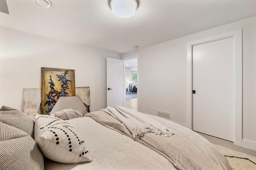 3004 Shaleview Drive, West Kelowna, BC - Indoor Photo Showing Bedroom