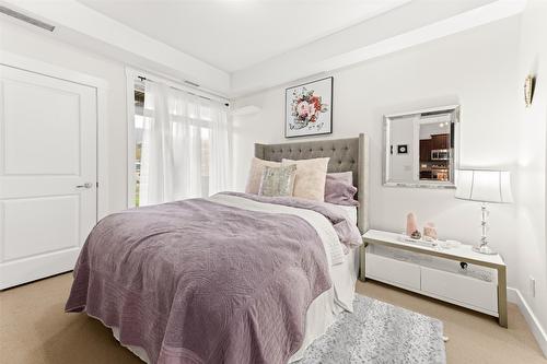 410-3521 Carrington Road, West Kelowna, BC - Indoor Photo Showing Bedroom