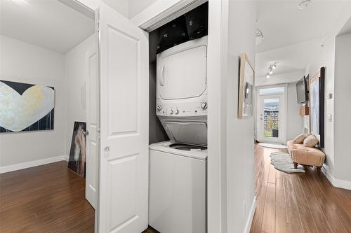 410-3521 Carrington Road, West Kelowna, BC - Indoor Photo Showing Laundry Room