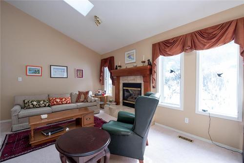 9292 Kokanee Road, Vernon, BC - Indoor Photo Showing Other Room With Fireplace