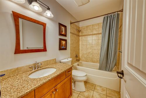 355-6819 Madrid Way, Kelowna, BC - Indoor Photo Showing Bathroom