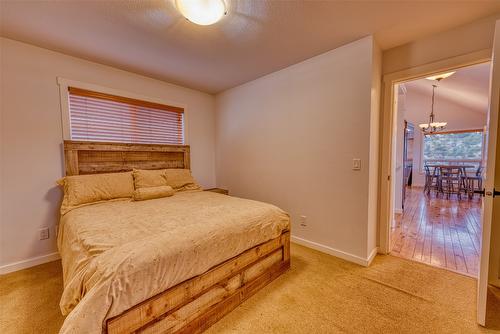 355-6819 Madrid Way, Kelowna, BC - Indoor Photo Showing Bedroom