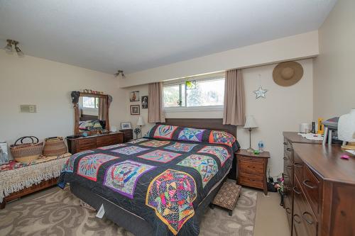 2110 Norris Avenue, Lumby, BC - Indoor Photo Showing Bedroom