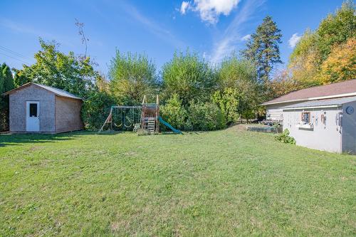 2110 Norris Avenue, Lumby, BC - Outdoor