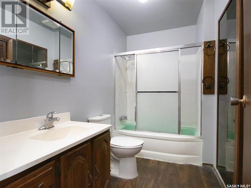 2526 Lindsay Street, Regina, SK - Indoor Photo Showing Bathroom