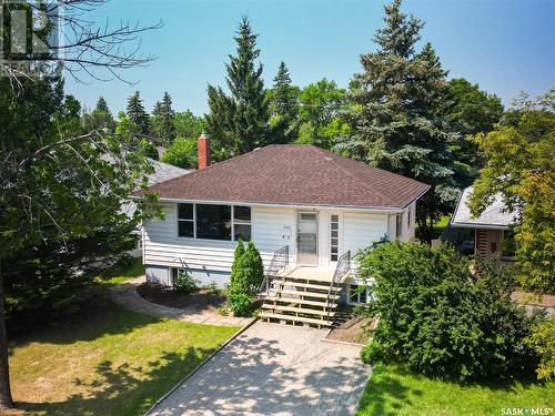 2526 Lindsay Street, Regina, SK - Outdoor