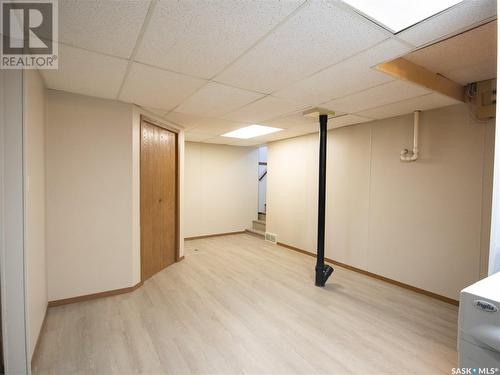 2526 Lindsay Street, Regina, SK - Indoor