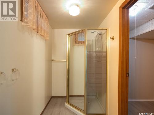 2526 Lindsay Street, Regina, SK - Indoor Photo Showing Bathroom