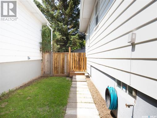 2526 Lindsay Street, Regina, SK - Outdoor With Exterior