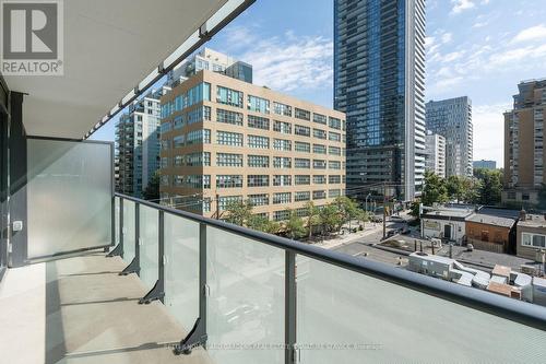 515 - 161 Roehampton Avenue, Toronto, ON - Outdoor