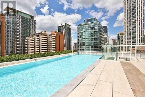 515 - 161 Roehampton Avenue, Toronto, ON - Outdoor With In Ground Pool