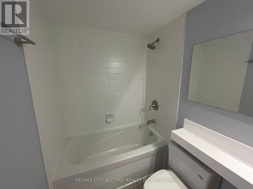 203 - 25 Telegram Mews, Toronto, ON - Indoor Photo Showing Bathroom