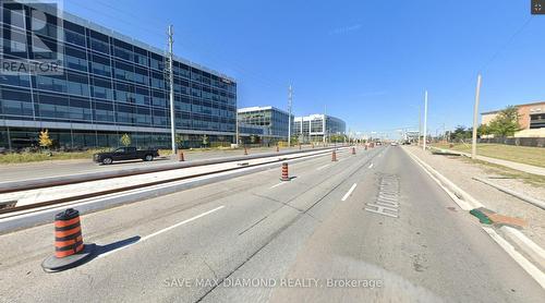 6405 Hurontario Street, Mississauga, ON 