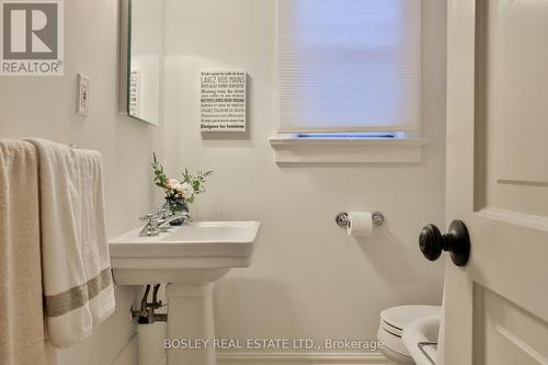 12 Westminster Avenue, Toronto, ON - Indoor Photo Showing Bathroom