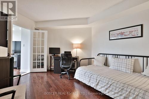 420 - 2267 Lake Shore Boulevard, Toronto, ON - Indoor Photo Showing Bedroom