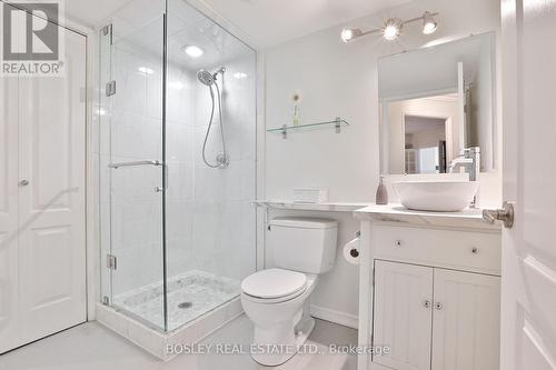 420 - 2267 Lake Shore Boulevard, Toronto, ON - Indoor Photo Showing Bathroom