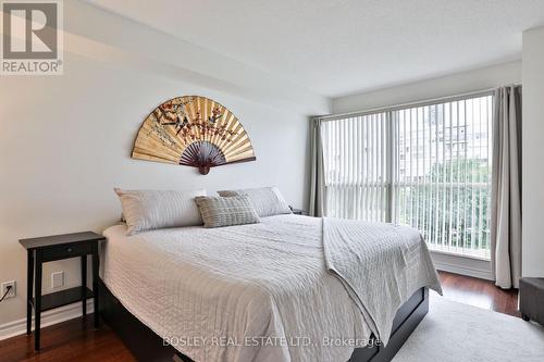 420 - 2267 Lake Shore Boulevard, Toronto, ON - Indoor Photo Showing Bedroom