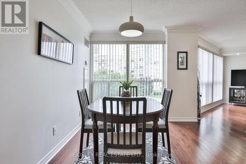 420 - 2267 Lake Shore Boulevard, Toronto, ON - Indoor Photo Showing Dining Room