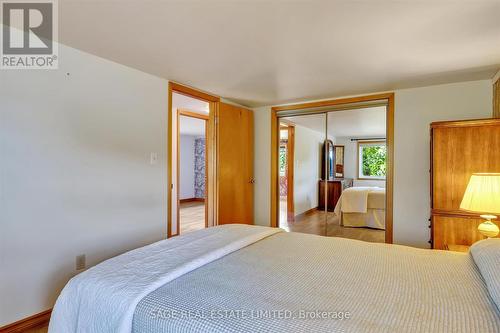 510 County Road 36, Galway-Cavendish And Harvey, ON - Indoor Photo Showing Bedroom