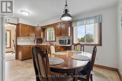 126 Colbeck Drive, Welland, ON - Indoor Photo Showing Dining Room