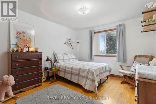 126 Colbeck Drive, Welland, ON - Indoor Photo Showing Bedroom