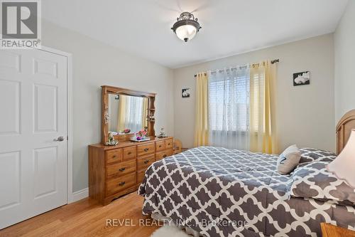 130 Loretta Drive, Niagara-On-The-Lake, ON - Indoor Photo Showing Bedroom