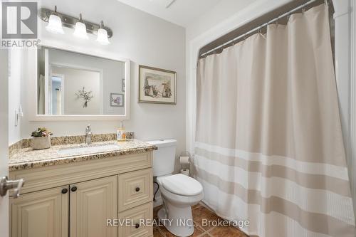 130 Loretta Drive, Niagara-On-The-Lake, ON - Indoor Photo Showing Bathroom