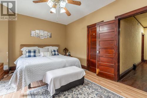 247 Park Street N, Hamilton, ON - Indoor Photo Showing Bedroom