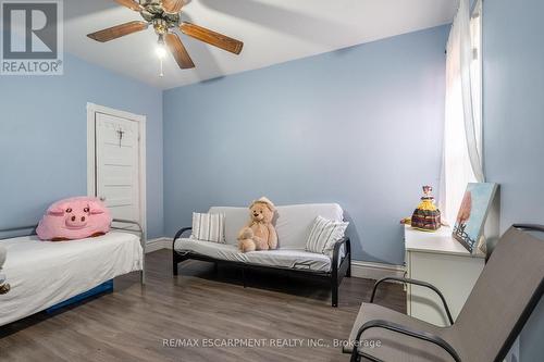 247 Park Street N, Hamilton, ON - Indoor Photo Showing Bedroom