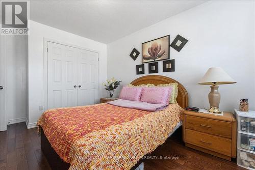 4444 Saw Mill Drive, Niagara Falls, ON - Indoor Photo Showing Bedroom