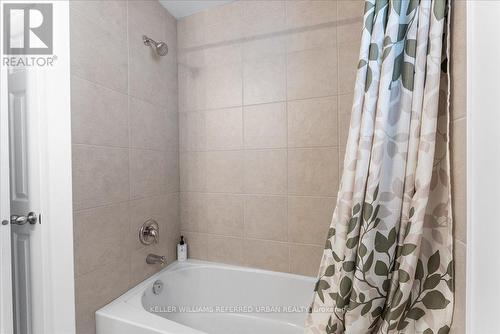 4444 Saw Mill Drive, Niagara Falls, ON - Indoor Photo Showing Bathroom