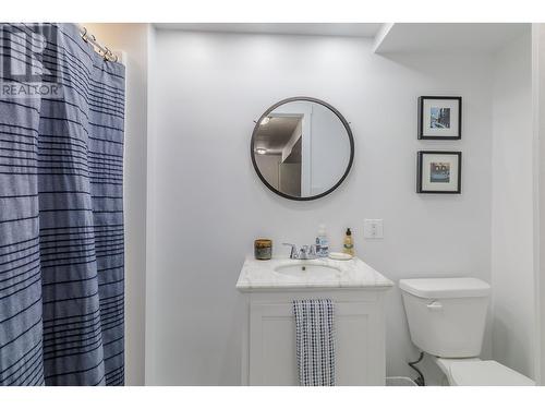 4715 Parker Court, 108 Mile Ranch, BC - Indoor Photo Showing Bathroom