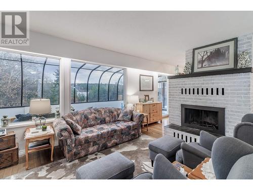 4715 Parker Court, 108 Mile Ranch, BC - Indoor Photo Showing Living Room With Fireplace