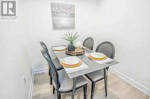 427 - 3200 William Coltson Avenue, Oakville, ON - Indoor Photo Showing Dining Room