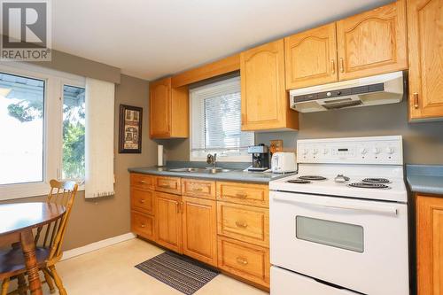 456 Red Pine Dr, Sault Ste. Marie, ON - Indoor Photo Showing Kitchen With Double Sink