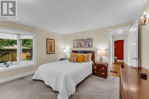 289 Paliser Crescent S, Richmond Hill, ON - Indoor Photo Showing Bedroom