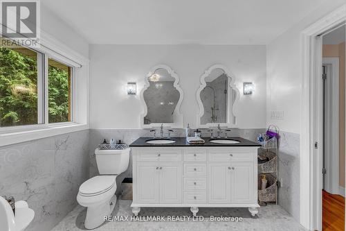 289 Paliser Crescent S, Richmond Hill, ON - Indoor Photo Showing Bathroom