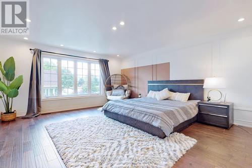 718 Peter Hall Drive, Newmarket, ON - Indoor Photo Showing Bedroom