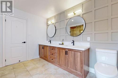 718 Peter Hall Drive, Newmarket, ON - Indoor Photo Showing Bathroom