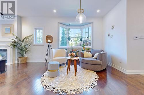 718 Peter Hall Drive, Newmarket, ON - Indoor Photo Showing Living Room With Fireplace