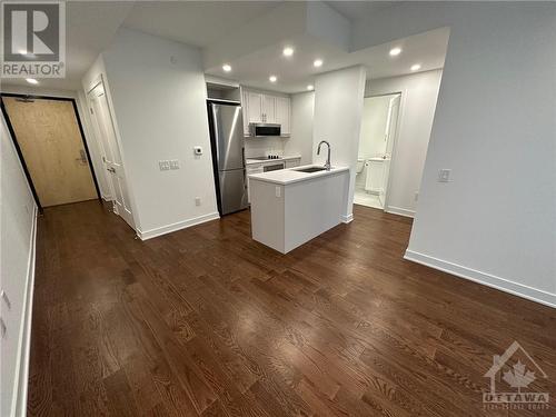 340 Queen Street Unit#302, Ottawa, ON - Indoor Photo Showing Kitchen