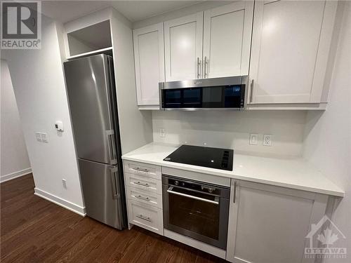 340 Queen Street Unit#302, Ottawa, ON - Indoor Photo Showing Kitchen