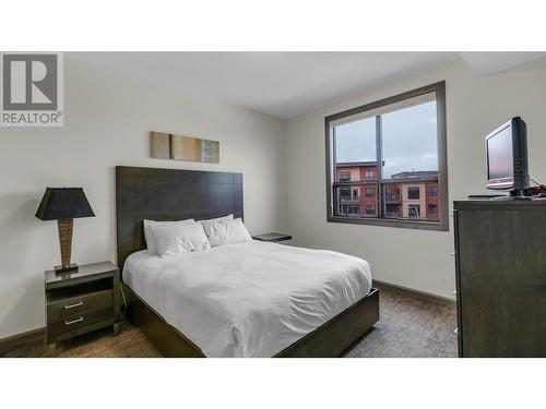 654 Cook Road Unit# 603, Kelowna, BC - Indoor Photo Showing Bedroom