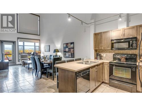 654 Cook Road Unit# 603, Kelowna, BC - Indoor Photo Showing Kitchen With Double Sink