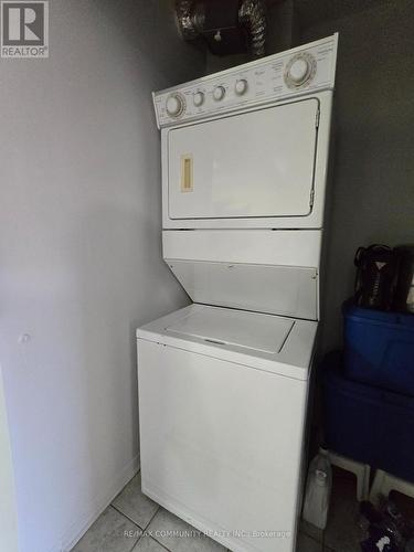 31 - 200 Mclevin Avenue, Toronto, ON - Indoor Photo Showing Laundry Room