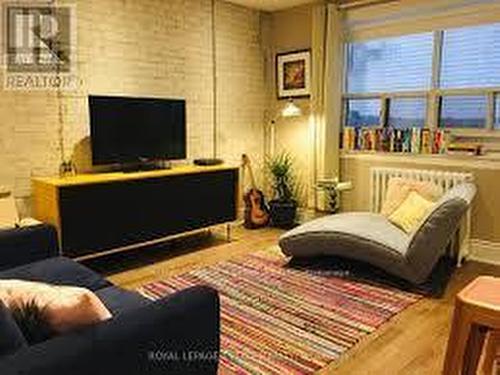 3 - 922 Bathurst Street, Toronto, ON - Indoor Photo Showing Bathroom