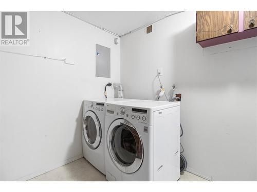 1813 Grandview Avenue, Lumby, BC - Indoor Photo Showing Laundry Room