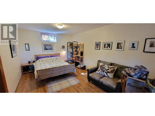 8201 Red Mountain Road, Silverton, BC - Indoor Photo Showing Bedroom